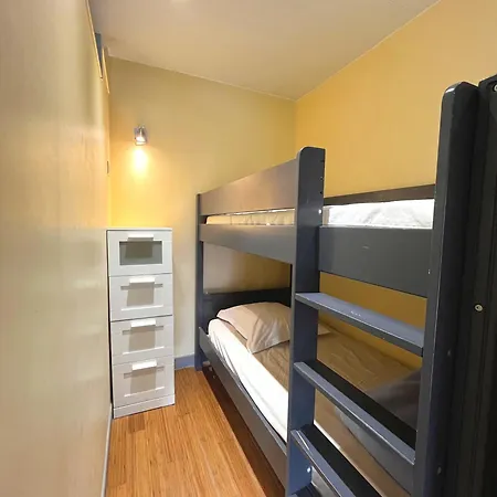 Jade A 100m De La Apartamento