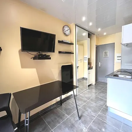 Jade A 100m De La Apartment Hyeres
